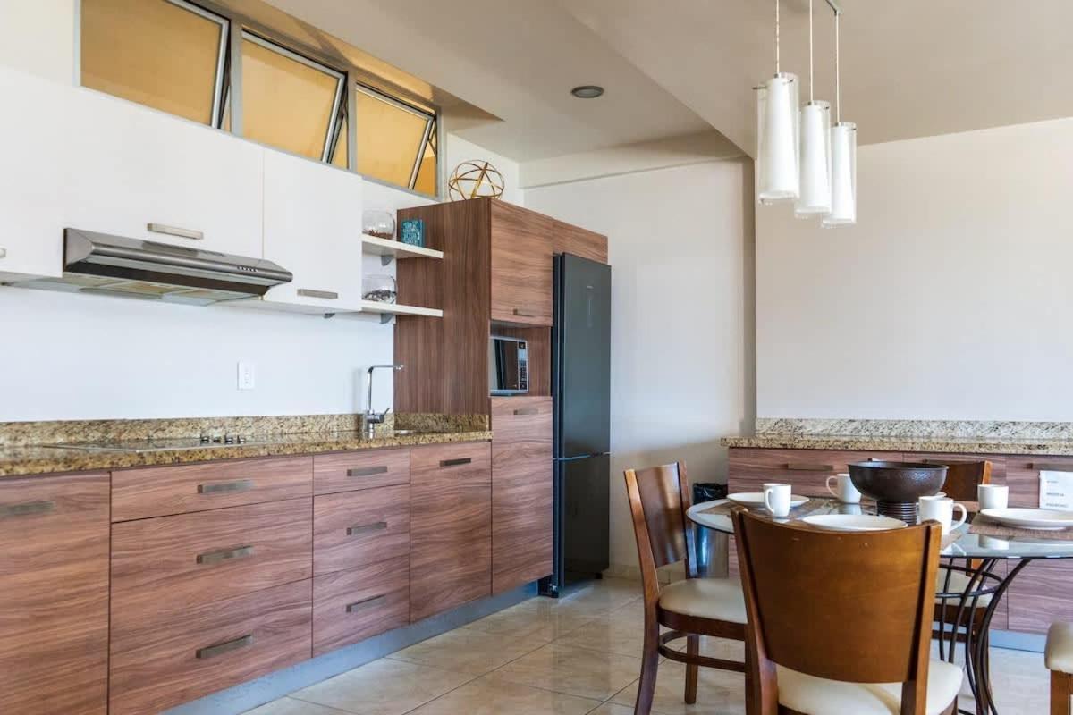 Beachfront With Pool In Cerritos - Marina Del Rey 107 Apartamento