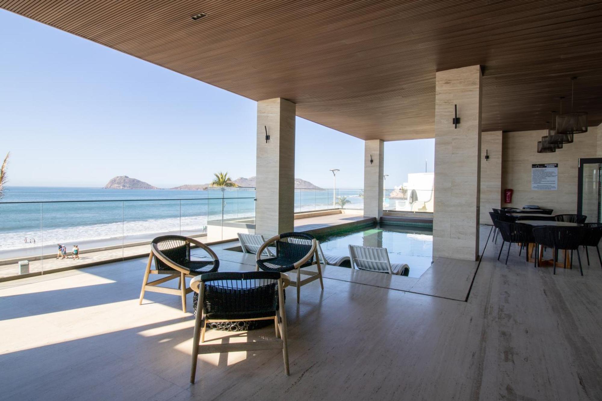 Apartamento Elegante Depa Vista Al Malecon Y Mar By G P S Rentas