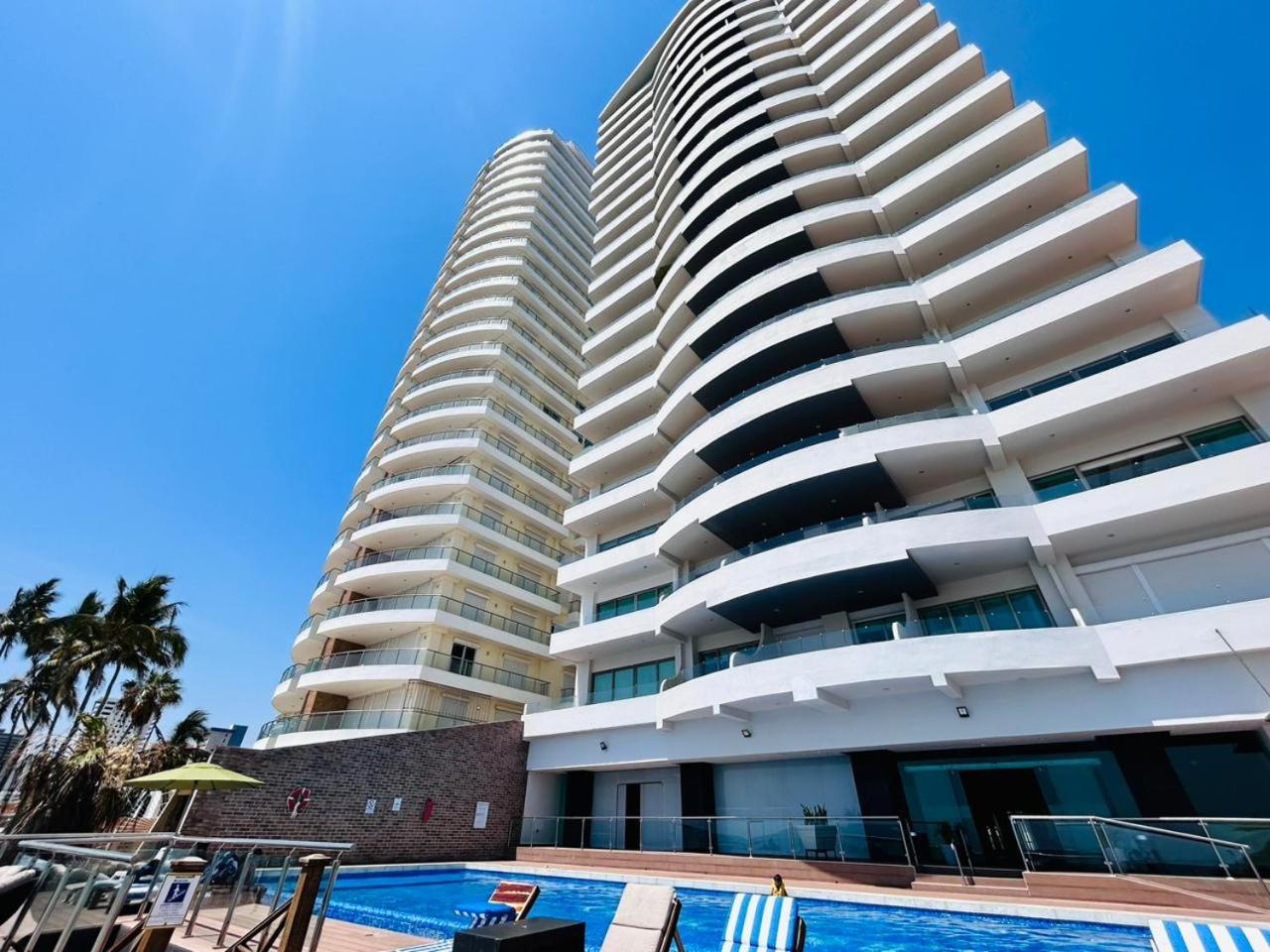 Apartamento Depa Vista Al Atardecer Y A Pie De Playa By G P S Rentas