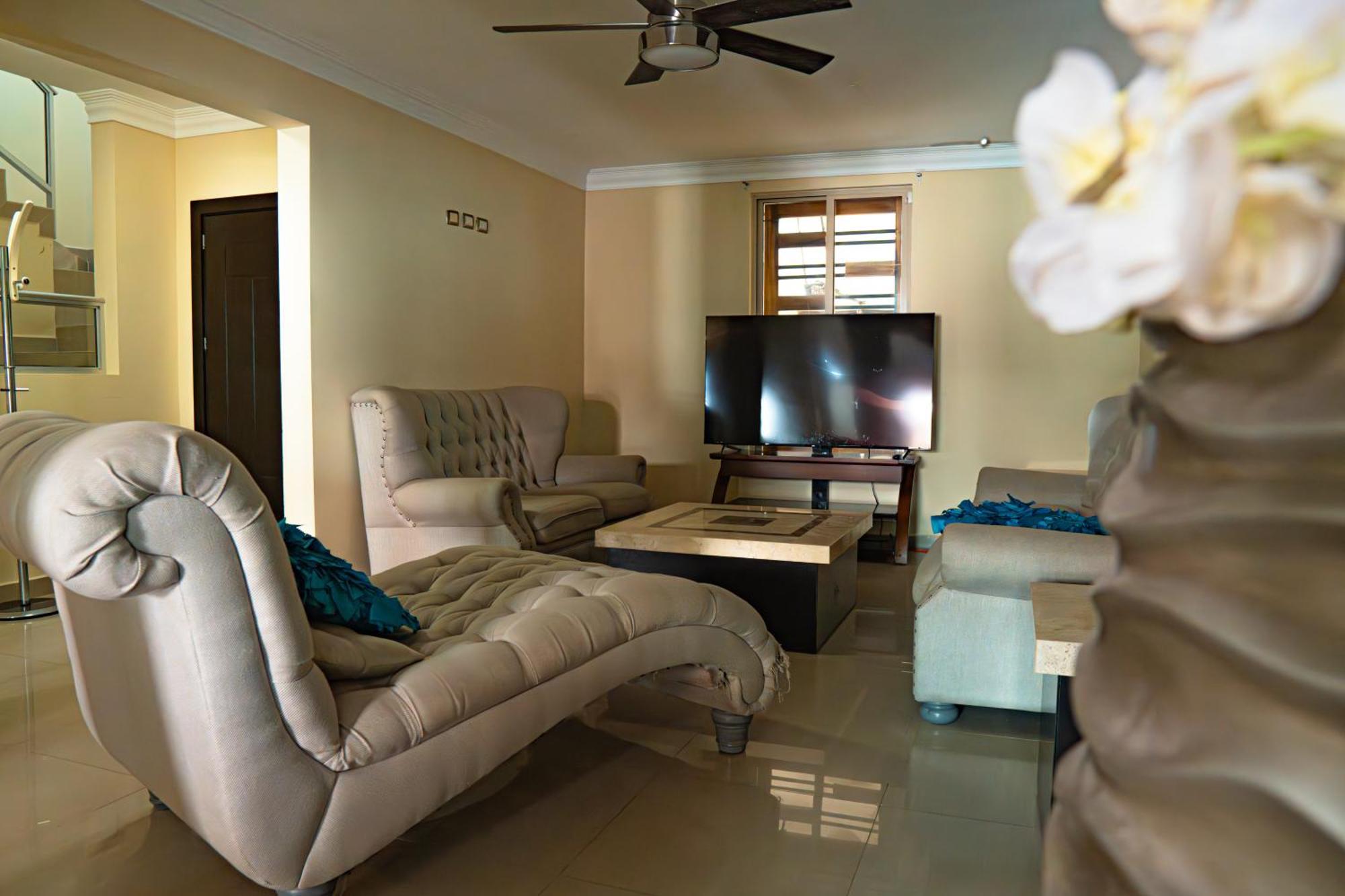 Casa Con Alberca En Excelente Ubicacion, Grupos Grandes De Personas Villa *