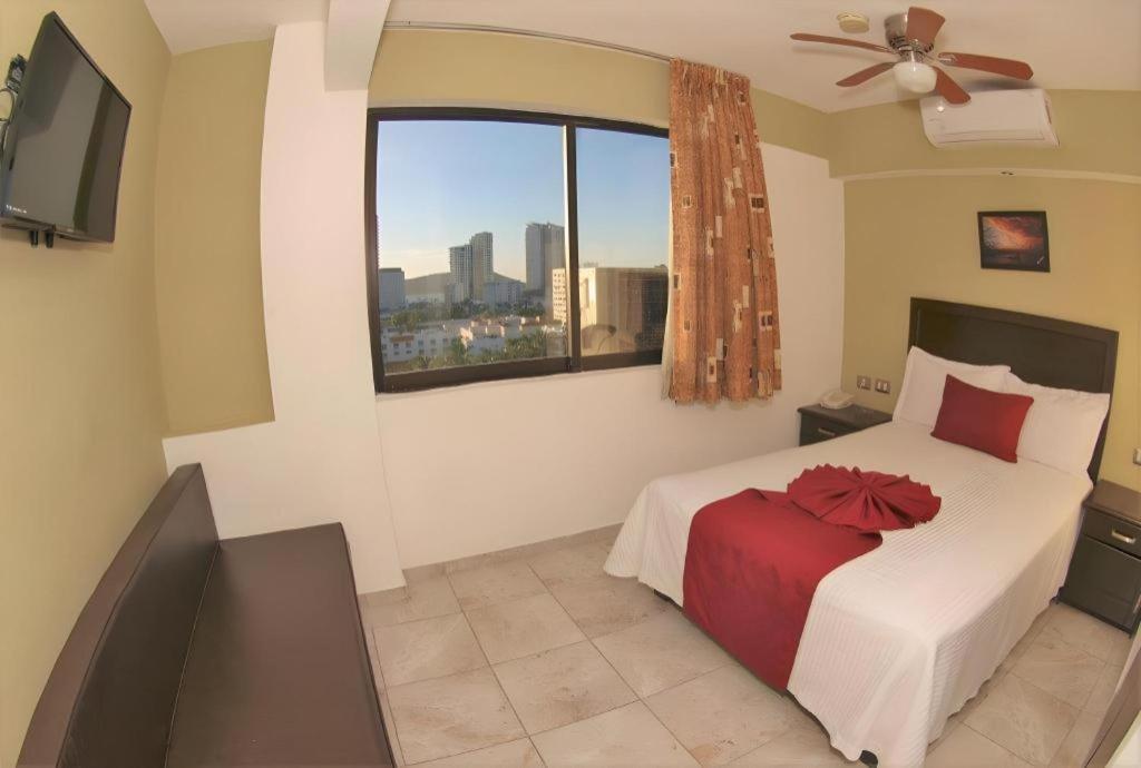 Playa Bonita Hotel 2*