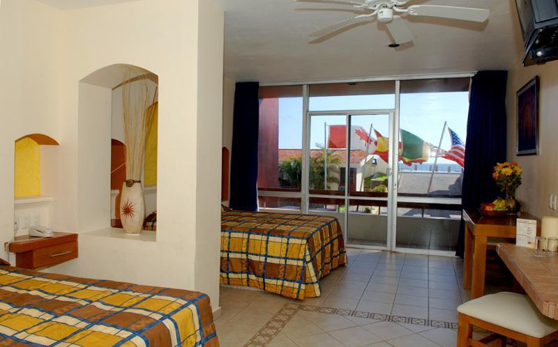 Hotel Del Real & Mazatlán