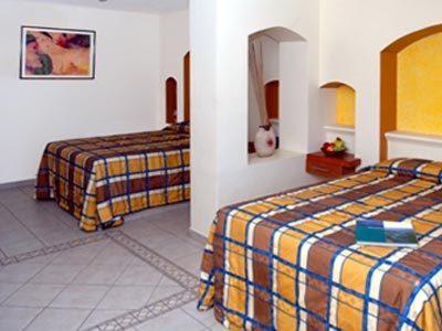 Del Real & Hotel 4*