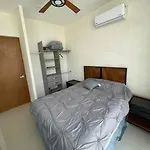 Soho 15 B a una cuadra del malecón y playa