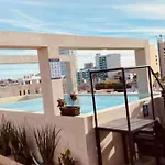 Soho 15 B a una cuadra del malecón y playa