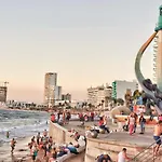 Estudio A Unos Pasos Del Malecon
