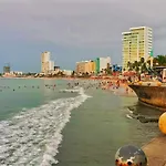 Estudio A Unos Pasos Del Malecon