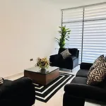 Depa Super Centrico En Zona Dorada By G P S Rentas