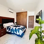 Depa Super Centrico En Zona Dorada By G P S Rentas