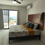 Pent-House A Media Cuadra Del Malecon, Hookipa Tower!