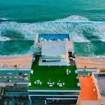 Departamento en el malecón, Torre Central 102