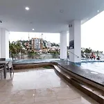 Elegante Depa Frente Al Malecon Y Cerca Del Centro