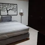 Peninsula Tower 4 Bedrooms Beachfront Sea View