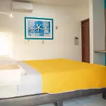 Bonita Habitacion Hotelera Con Balcon By G P S Rentas