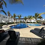 Espaciosa Casa En Playa Cerritos
