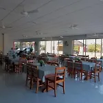 El Descanso Inn