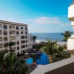 Maz4You Beachfront Condo