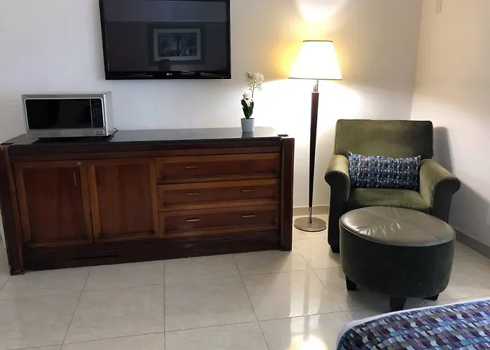 Zona Dorada Suites