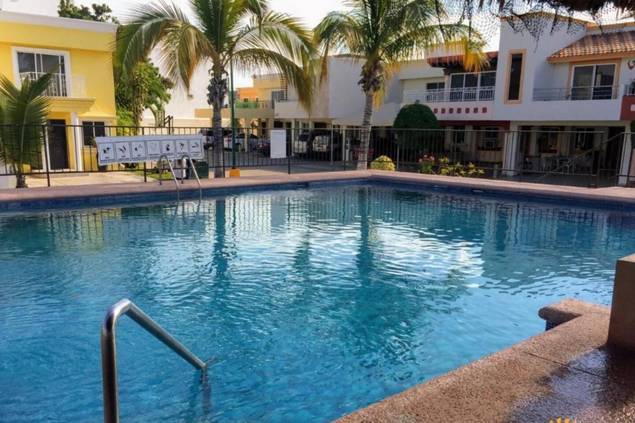 Casa Vacacional A 5 Min De La Playa, 12 O Mas Personas