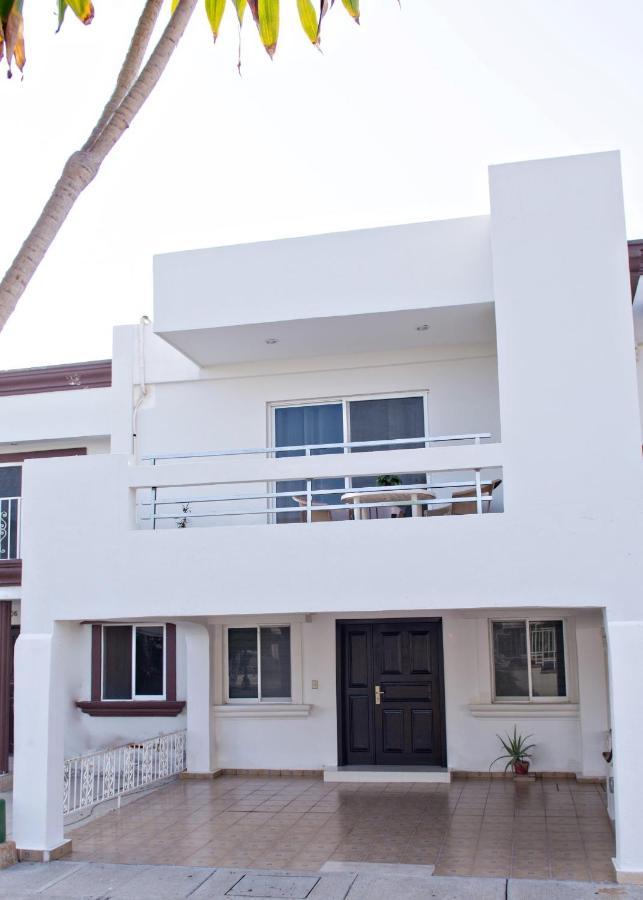 Casa Vacacional A 5 Min De La Playa, 12 O Mas Personas Holiday home
