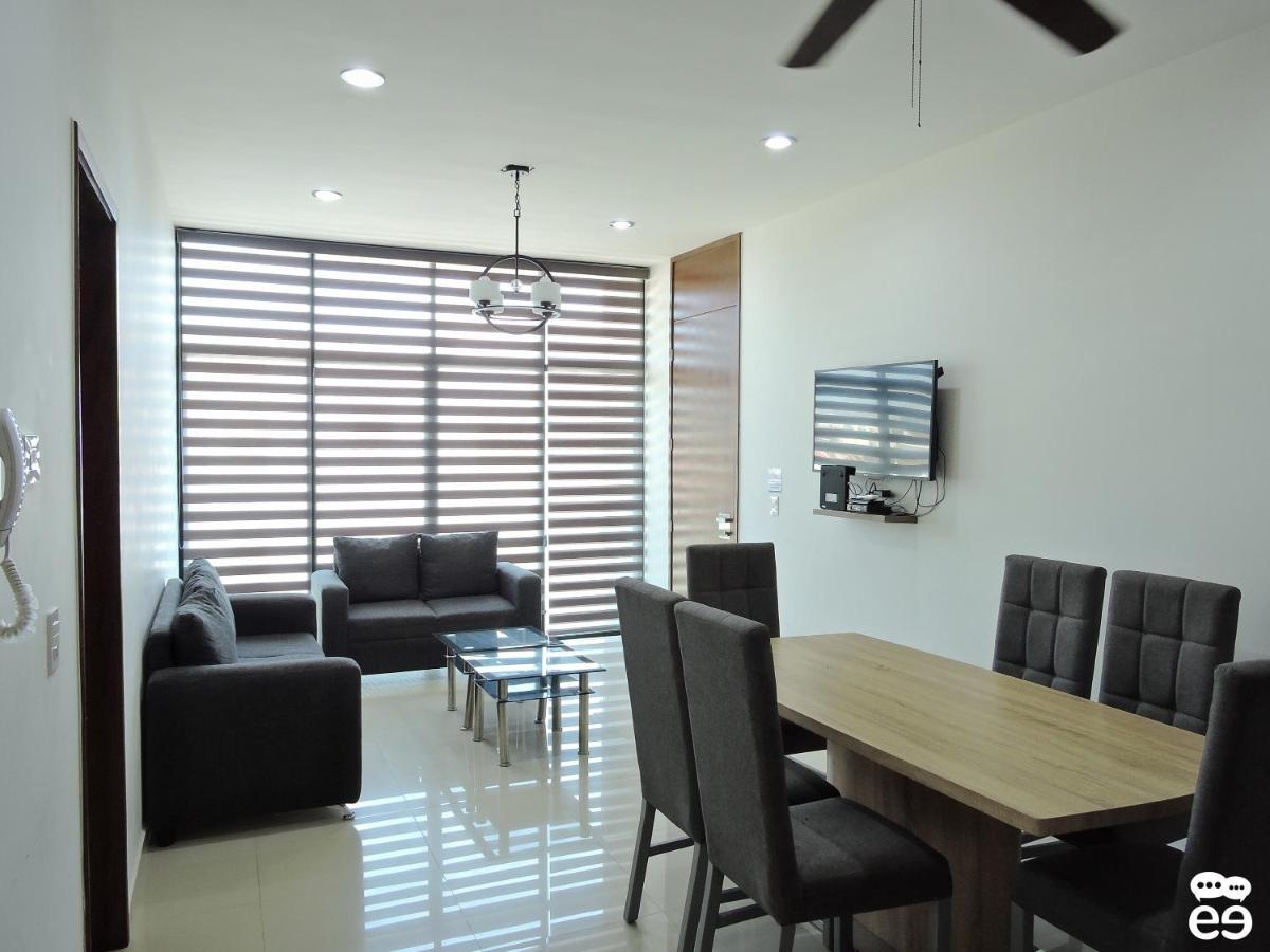 Amplio Departamento En Zona Dorada A 3 Cuadras De Playa - P304