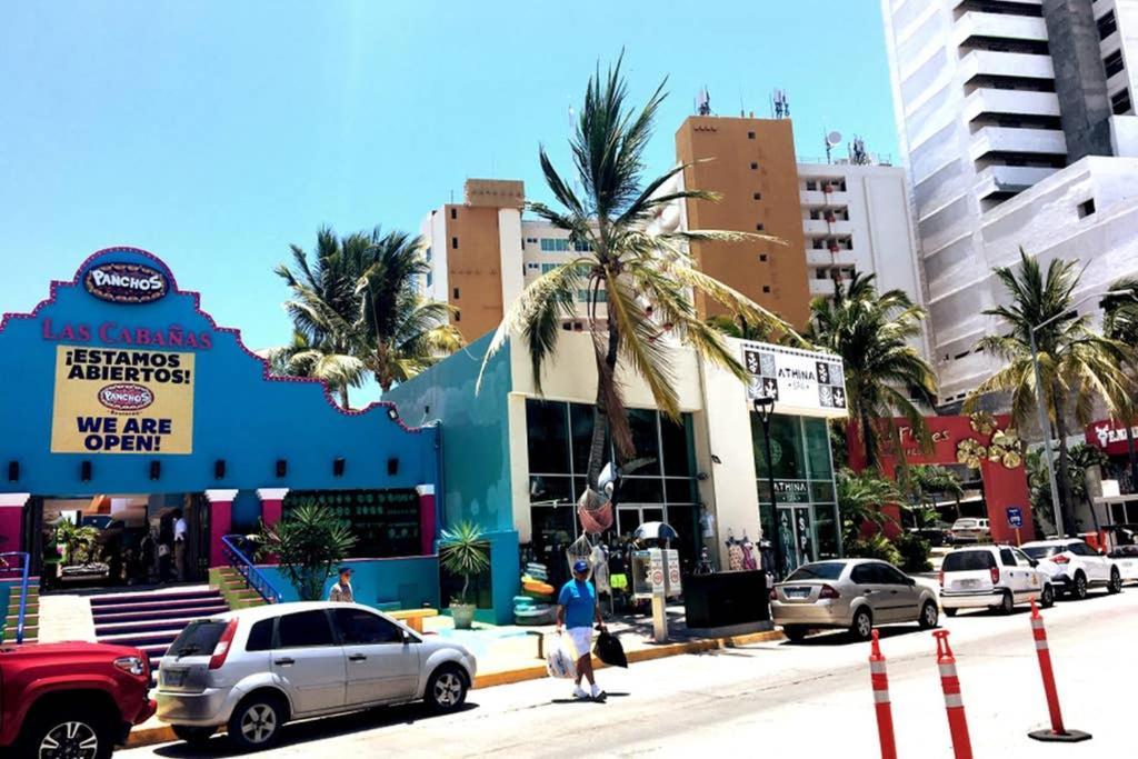 Depadelux 35 Mt De La Playa! Zona Dorada Vista Al Mar! Apartamento Mazatlán