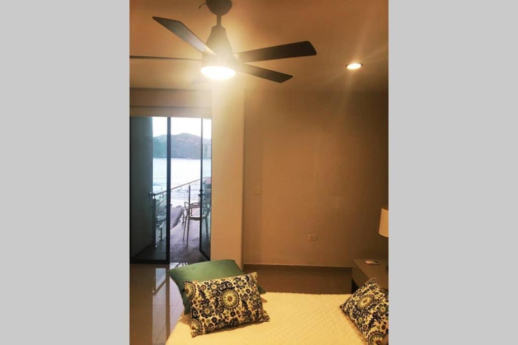 Depadelux 35 Mt De La Playa! Zona Dorada Vista Al Mar! *