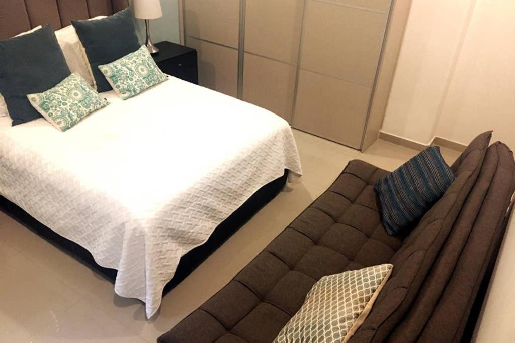 Apartamento Depadelux 35 Mt De La Playa! Zona Dorada Vista Al Mar!