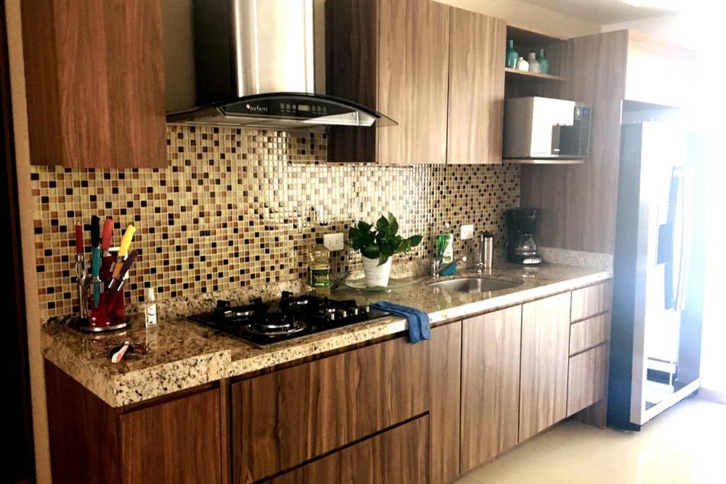 Depadelux 35 Mt De La Playa! Zona Dorada Vista Al Mar!