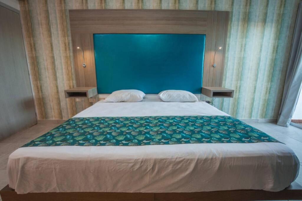 8012 Hotelera Pacifika Ideal Parej