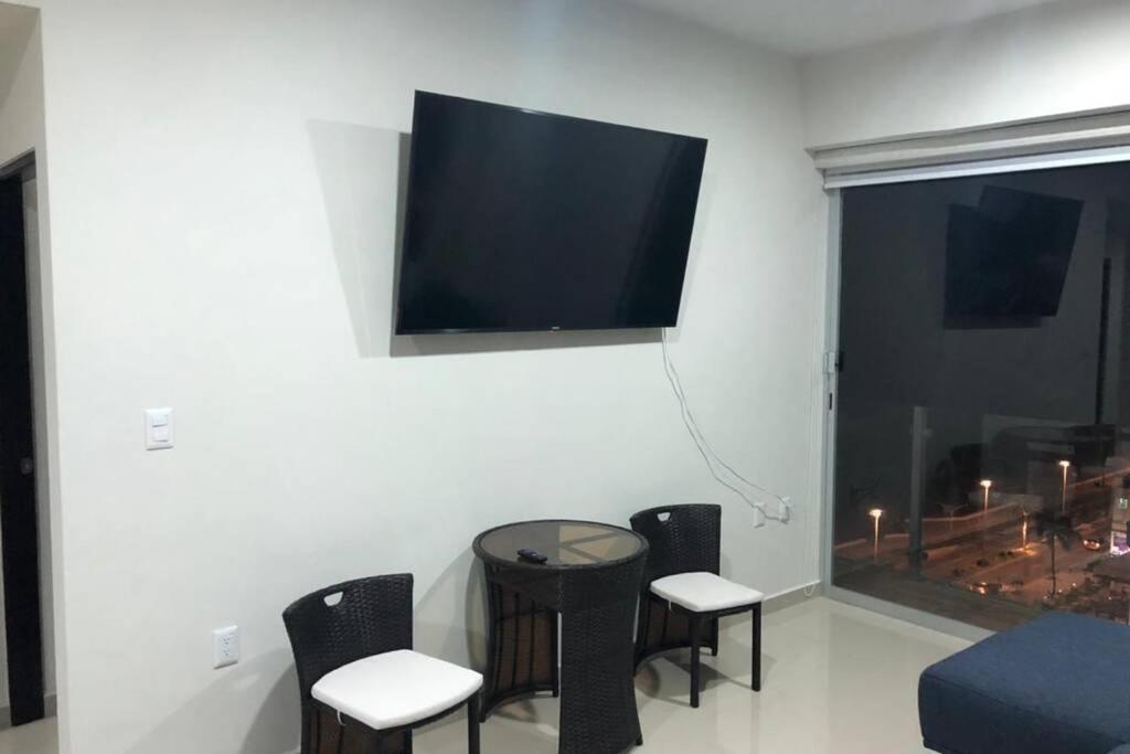 Departamento De Lujo En El Malecón * Mazatlán
