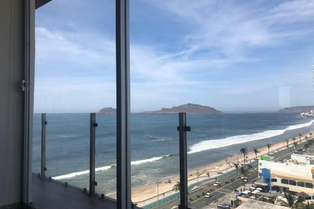 Departamento De Lujo En El Malecón Mazatlán