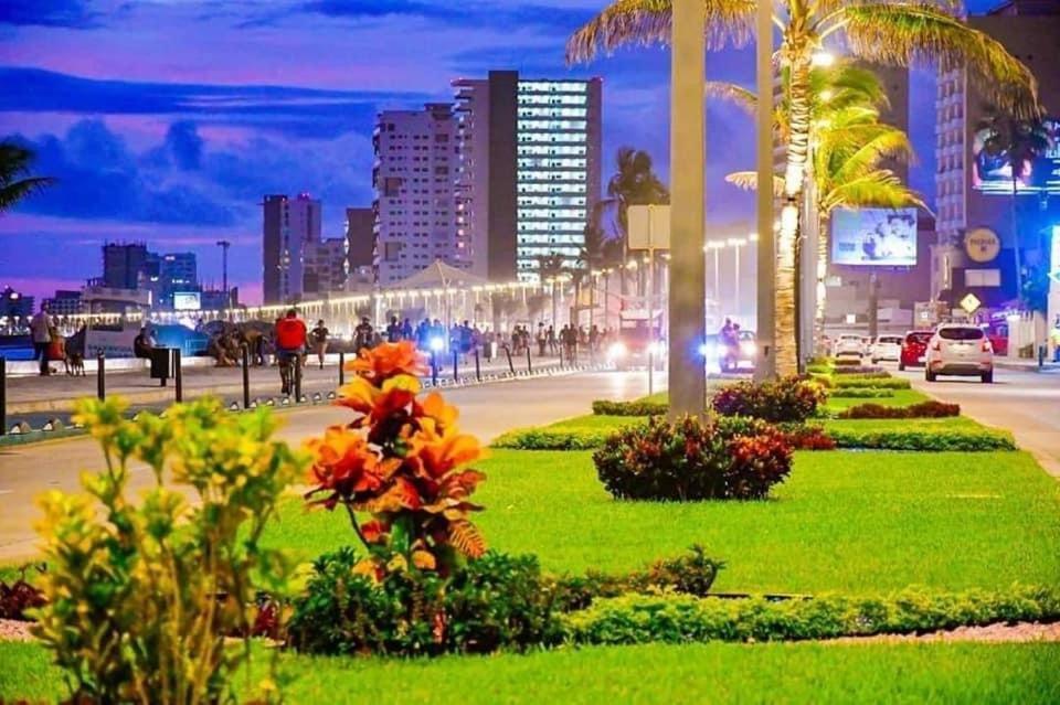 Casa Brisa Y Departamentos! A 3 Min La Playa&malecon Holiday home