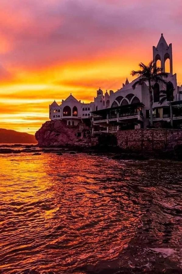 Casa Brisa Y Departamentos! A 3 Min La Playa&malecon Holiday home