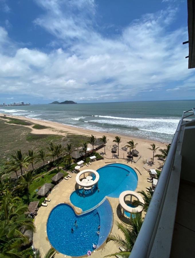 A Pie De Playa Con Alberca Jacuzzi Vista Al Mar Mazatlán