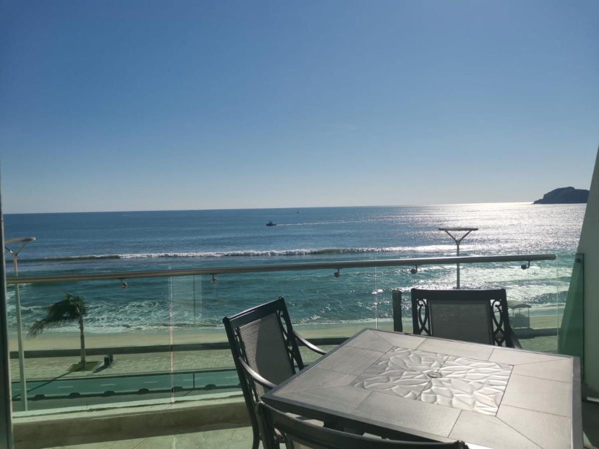 Apartamento Hermoso Y Moderno Departamento Frente Al Malecon Con Preciosa Vista Al Mar *