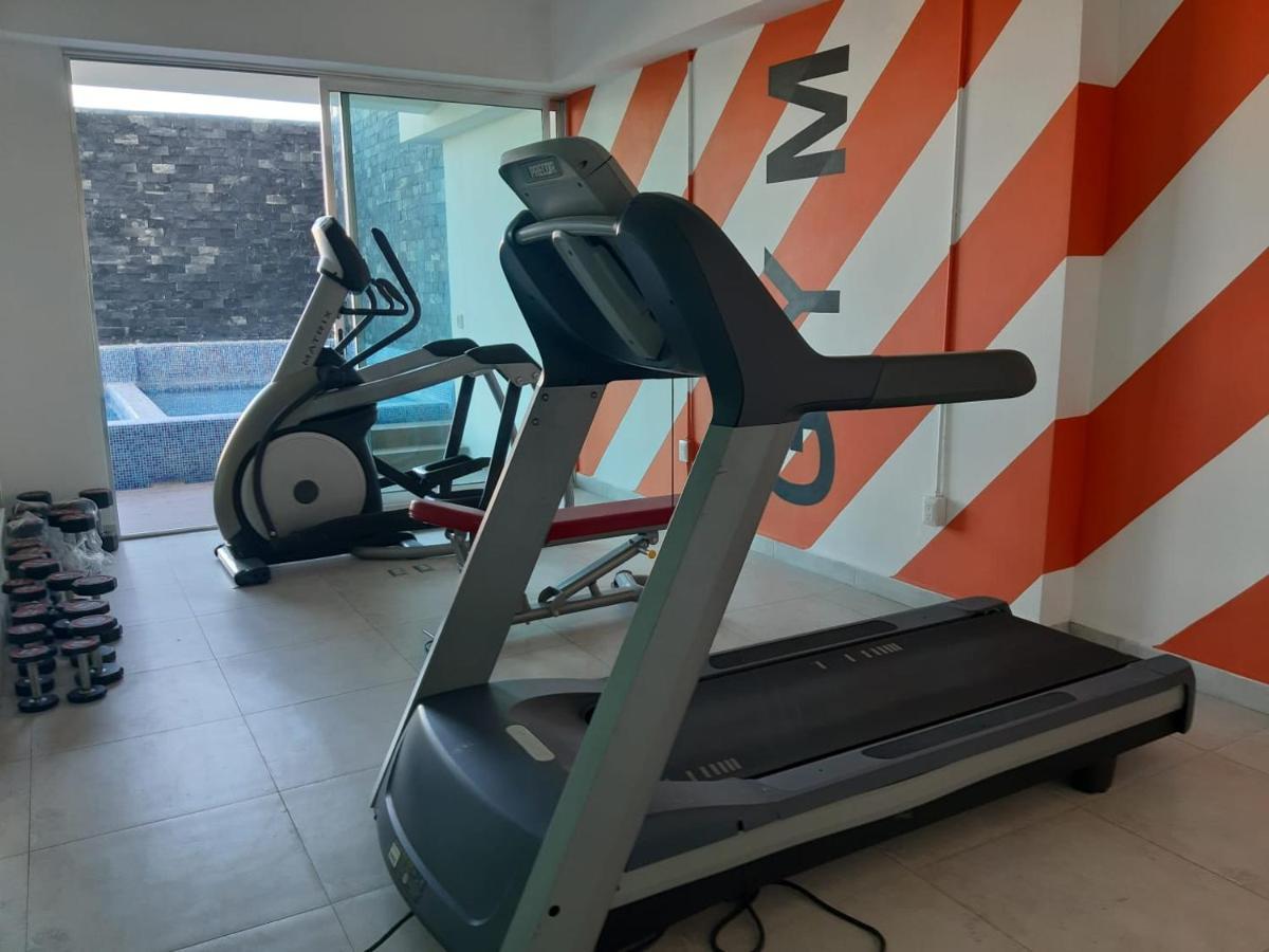 Hermoso Y Moderno Departamento Frente Al Malecon Con Preciosa Vista Al Mar Apartamento