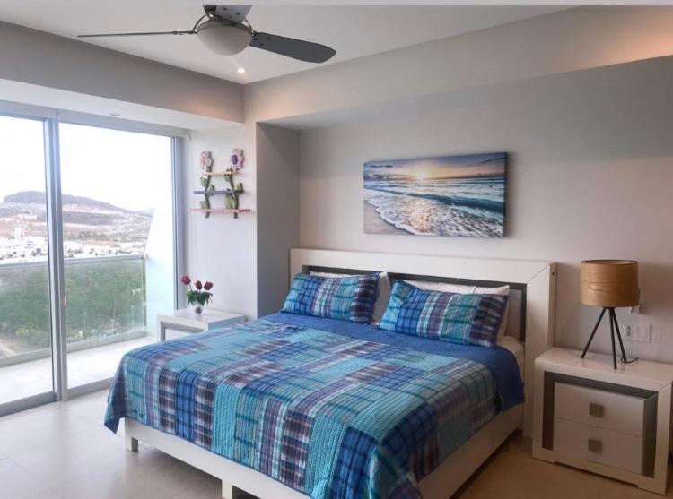Peninsula * Mazatlán