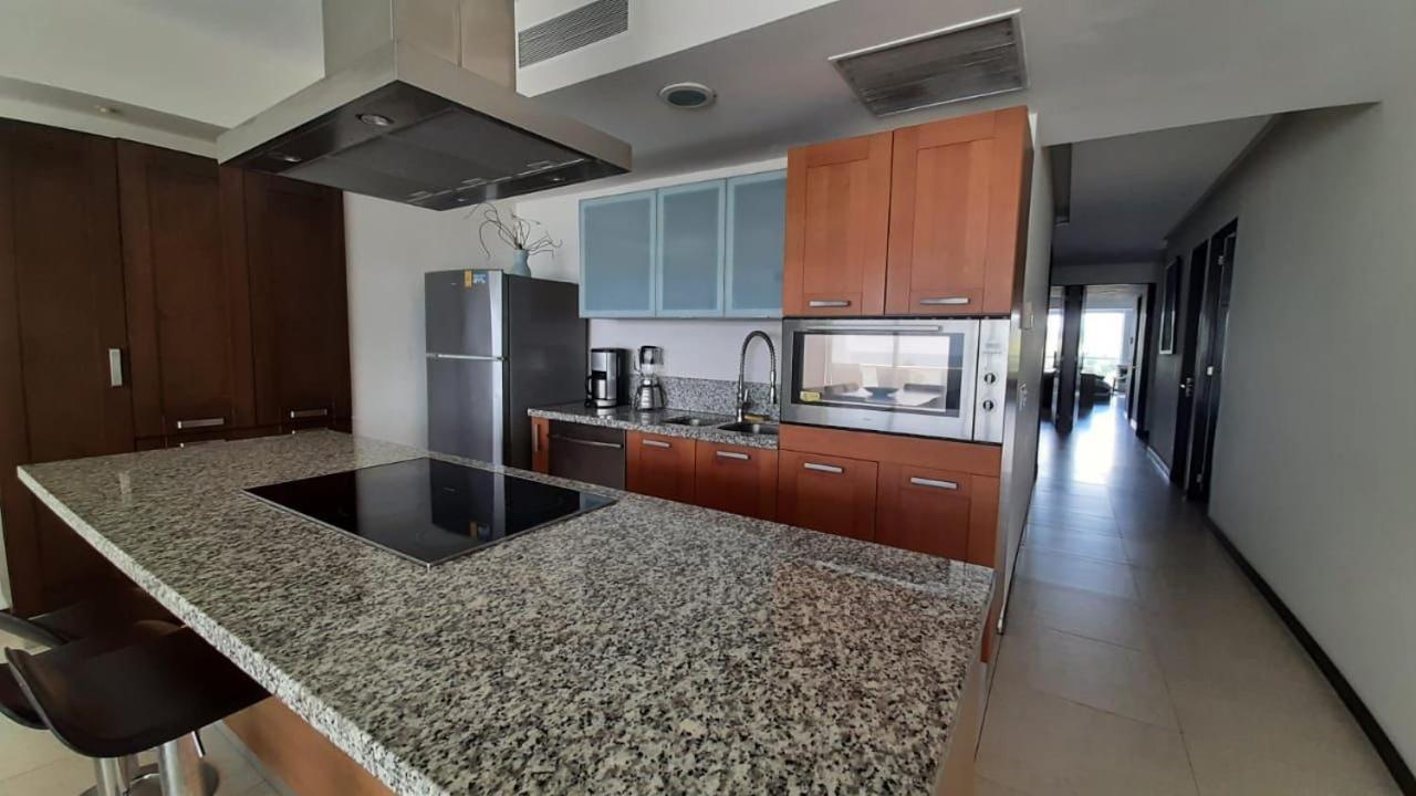 Peninsula2c Apartamento *