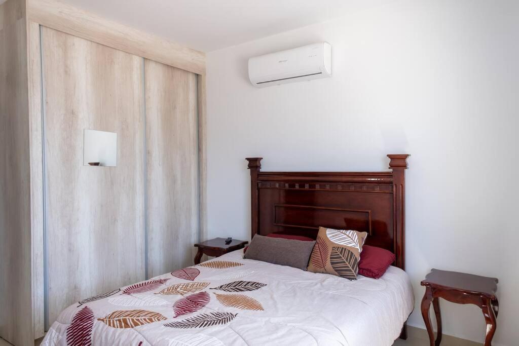Agradable Casa Con Terraza Y Vista A La Alberca