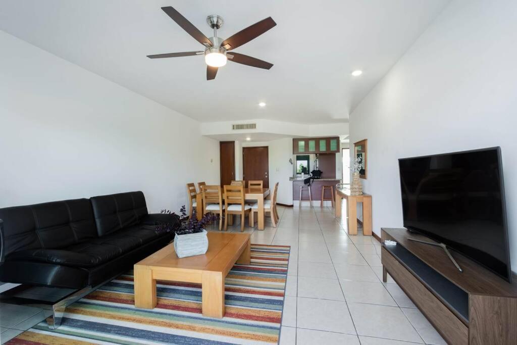 Exclusivo Departamento En La Zona Dorada Mazatlán