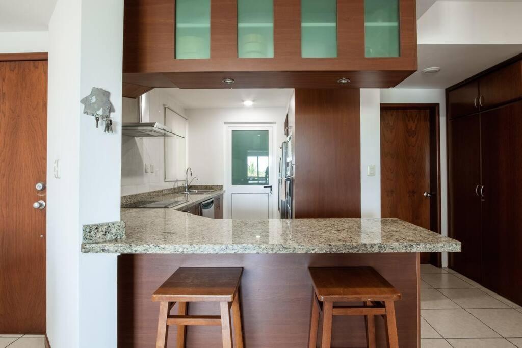 Exclusivo Departamento En La Zona Dorada Mazatlán