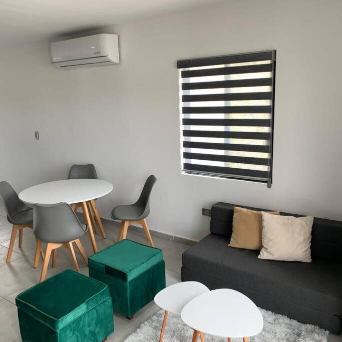 Playa Sur, 5 Min Playa Camina, Machado, Olas! Apartment