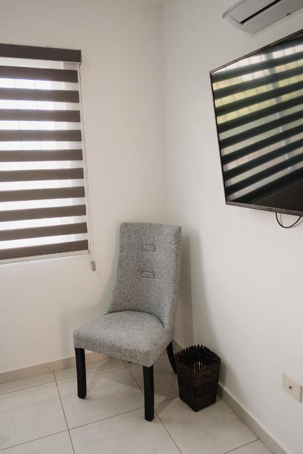 Amplio, Hermoso, Comodo Depa En Apartment