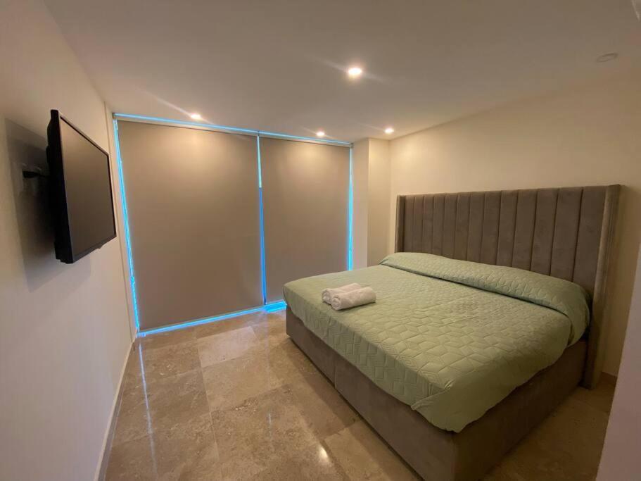Central102-705/piscinapiso22/vistas360/malecón Apartamento *