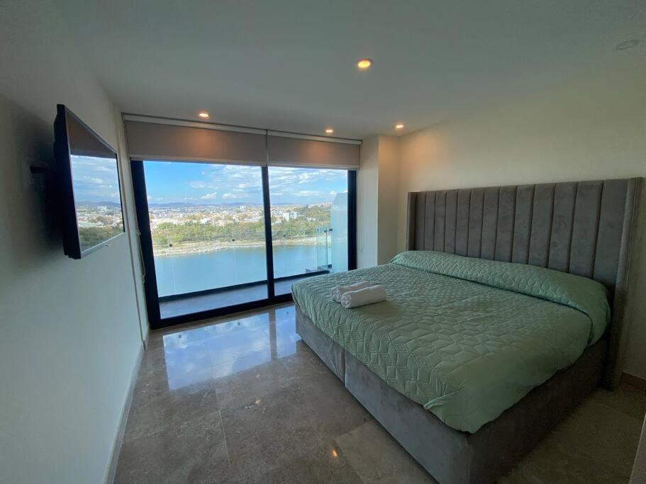 Apartamento Central102-705/piscinapiso22/vistas360/malecón *