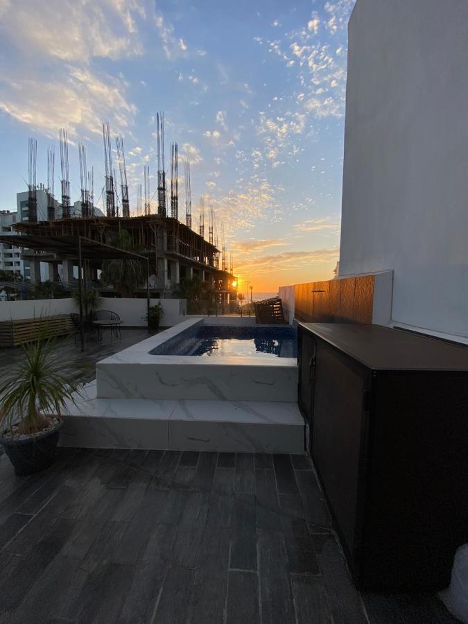 Pent-house A Media Cuadra Del Malecon, Hookipa Tower! Apartment