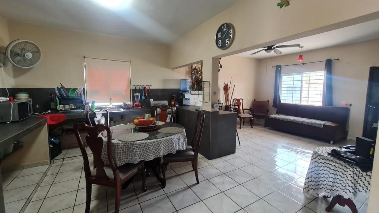 Casa A Pie De Playa Isla De La Piedra Apartamento Mazatlán