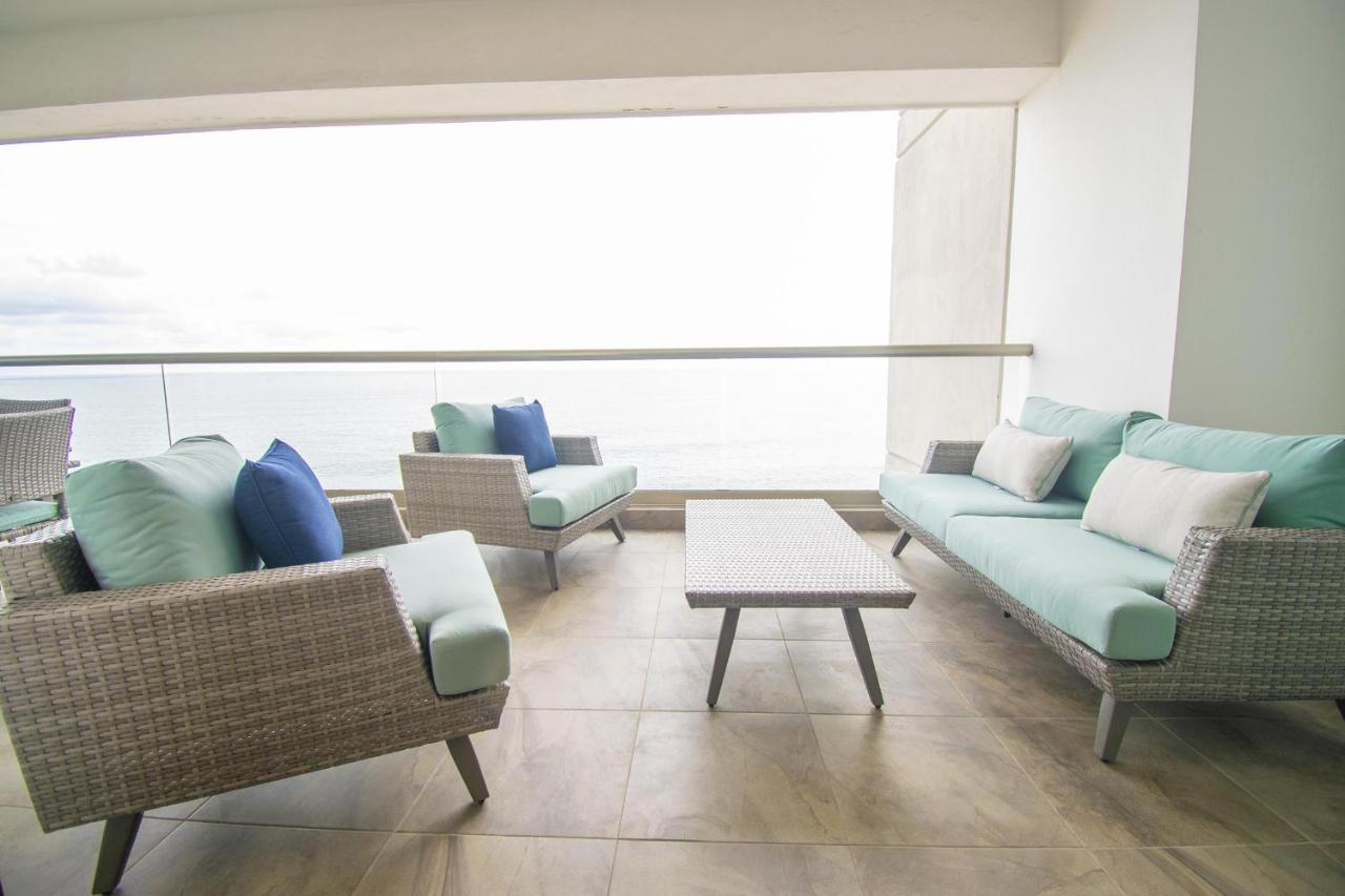 10th Floor Luxury Escondido With Pool