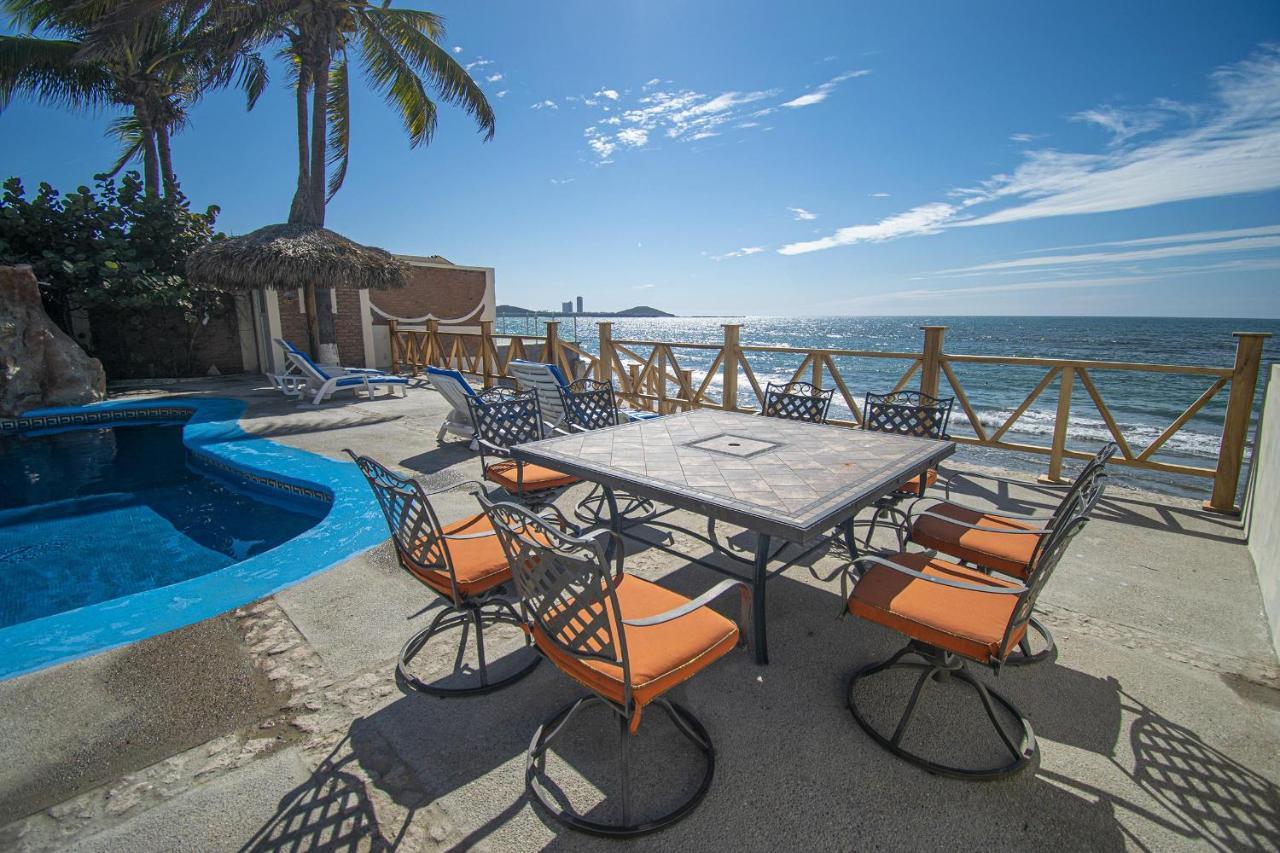 Sandcastle Beachfront With Pool Apartment *